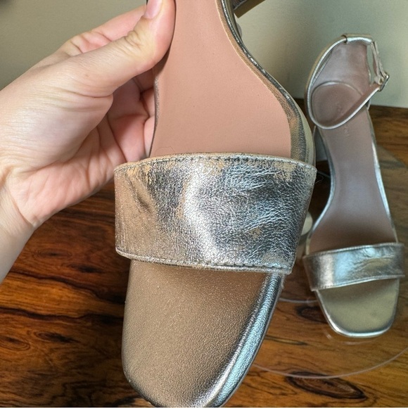 Nordstrom gold metallic Sandals - size 9 - Picture 10 of 16